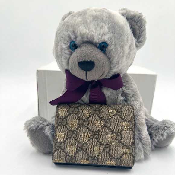 Gucci Bee Supreme Wallet - Picture 1 of 14